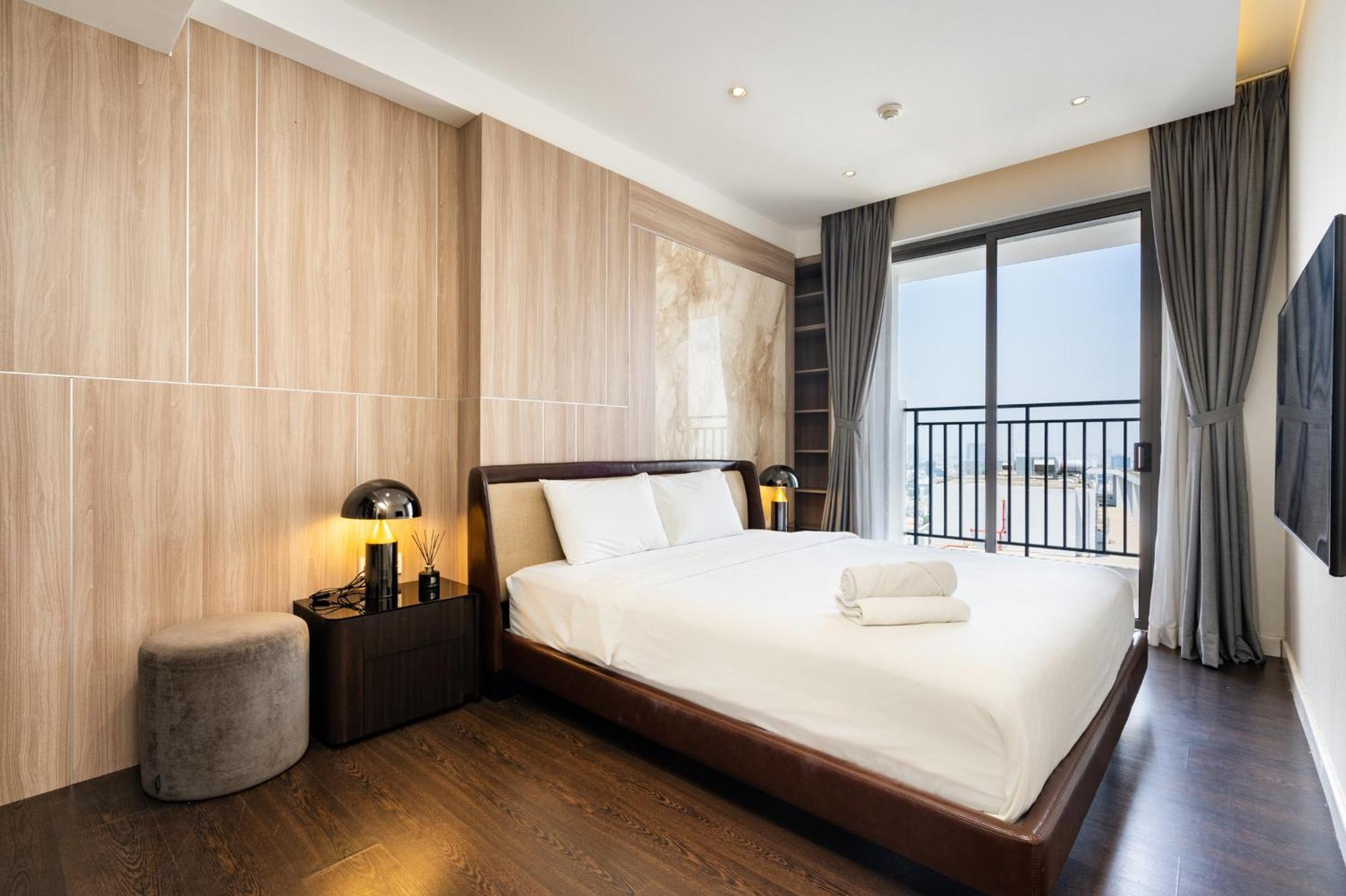 Refined Saigon - Rivergate Aparment - Free Pool, Free Internet Sim For 3 Nights, Free Pick Up For 5 Nights Ho Chi Minh City