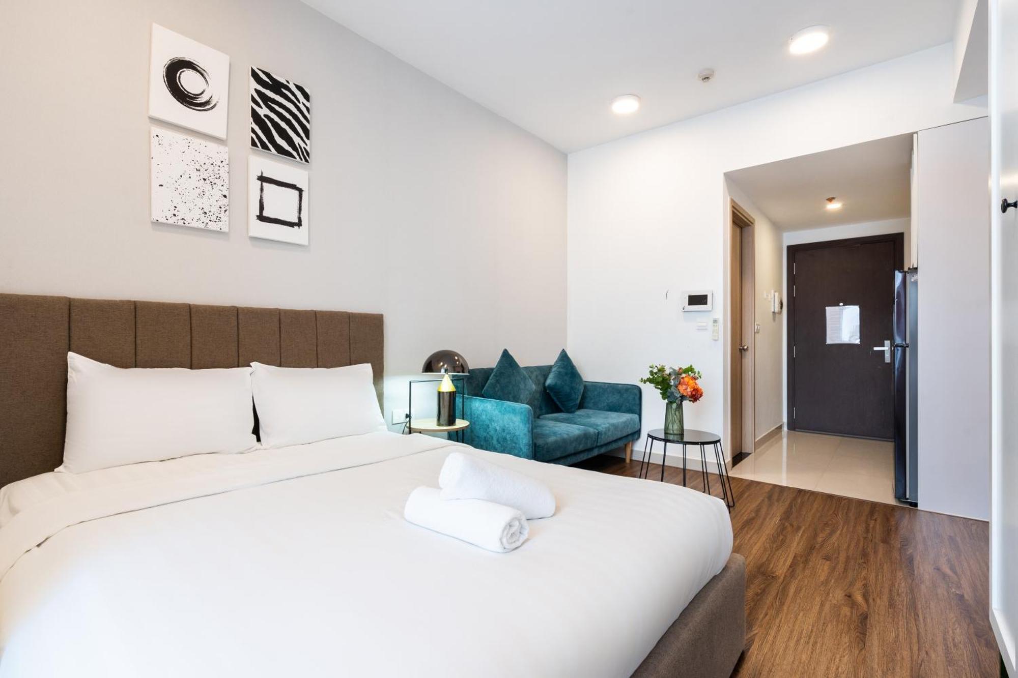 Refined Saigon - Rivergate Aparment - Free Pool, Free Internet Sim For 3 Nights, Free Pick Up For 5 Nights * Ho Chi Minh City