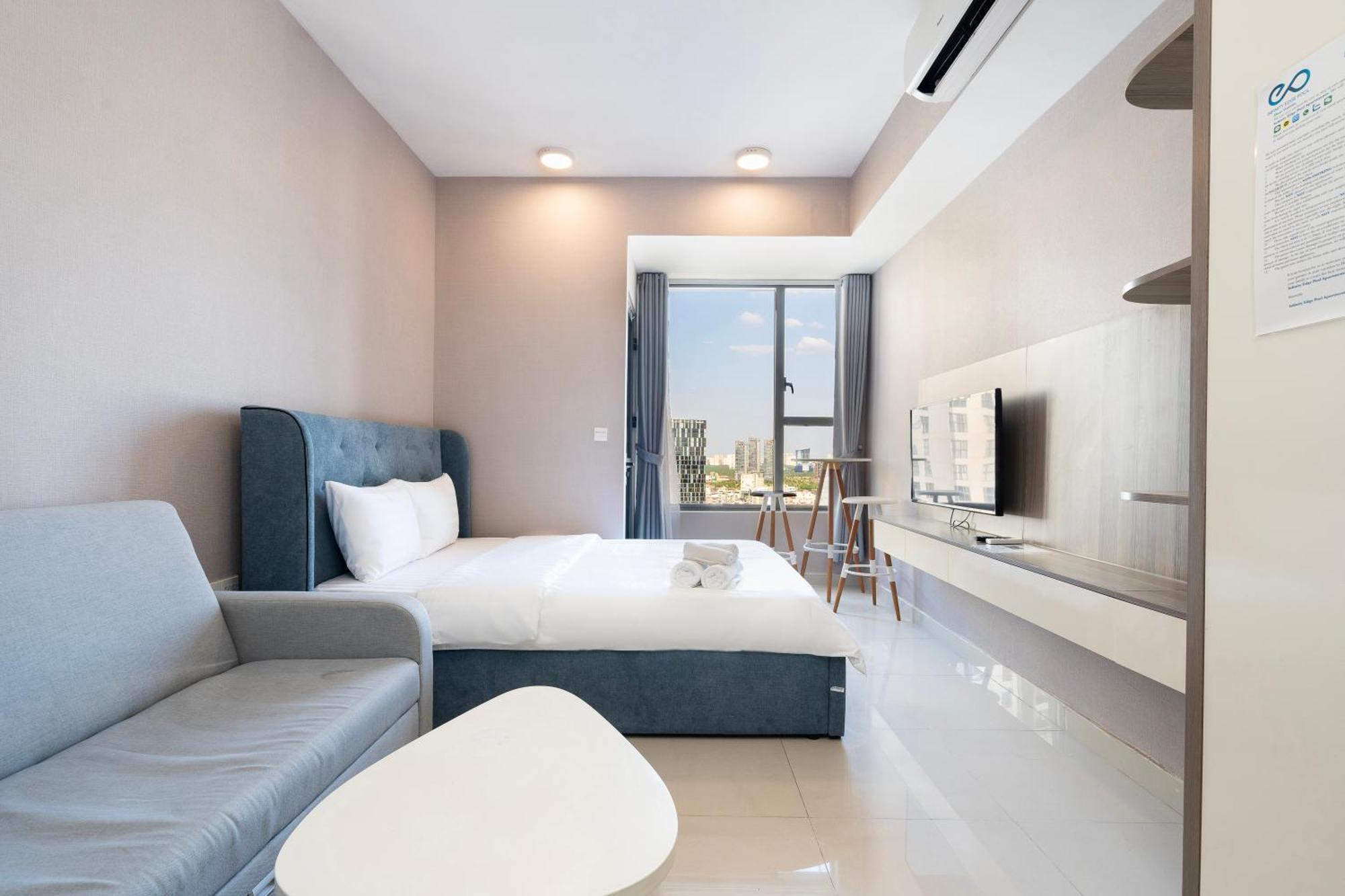 Refined Saigon - Rivergate Aparment - Free Pool, Free Internet Sim For 3 Nights, Free Pick Up For 5 Nights Apartment
